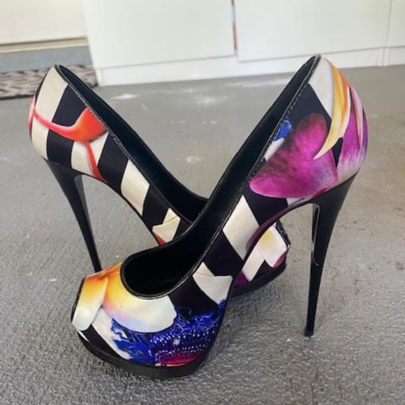 Authentic Giuseppe Zanotti Satin Striped Floral Peep Toe Pumps sz 37.5 - Picture 1 of 5